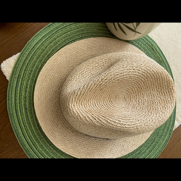 Italian Abaco straw fedora - like new! Size Medium. - Picture 4 of 5